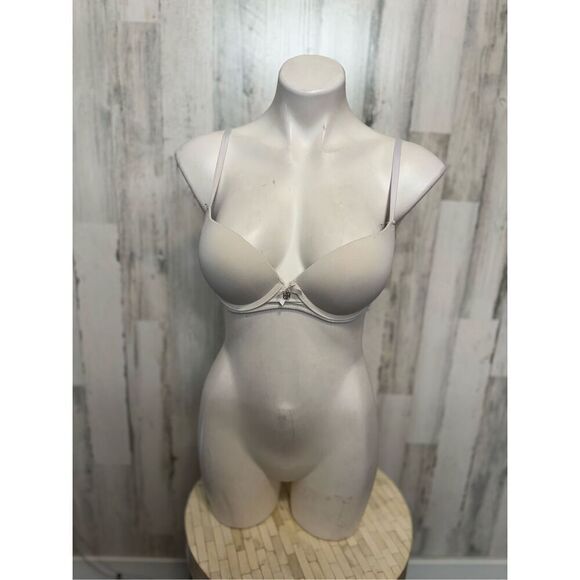 Daisy Fuentes White bra size 36B - Picture 6 of 7